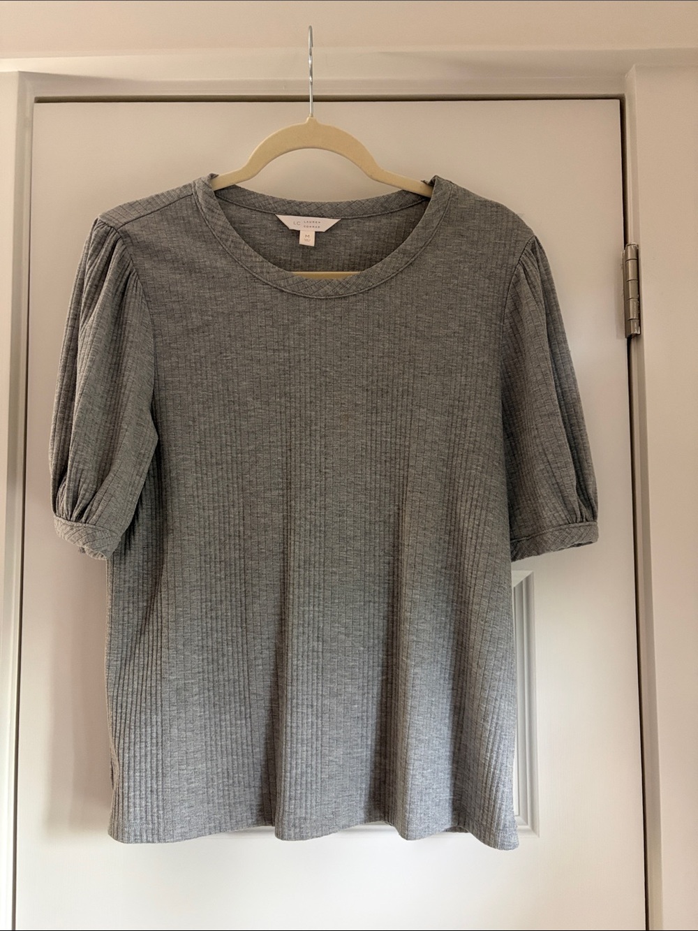 💙 LC Lauren Conrad Heather Gray Ribbed Puff-Sleeve Tee